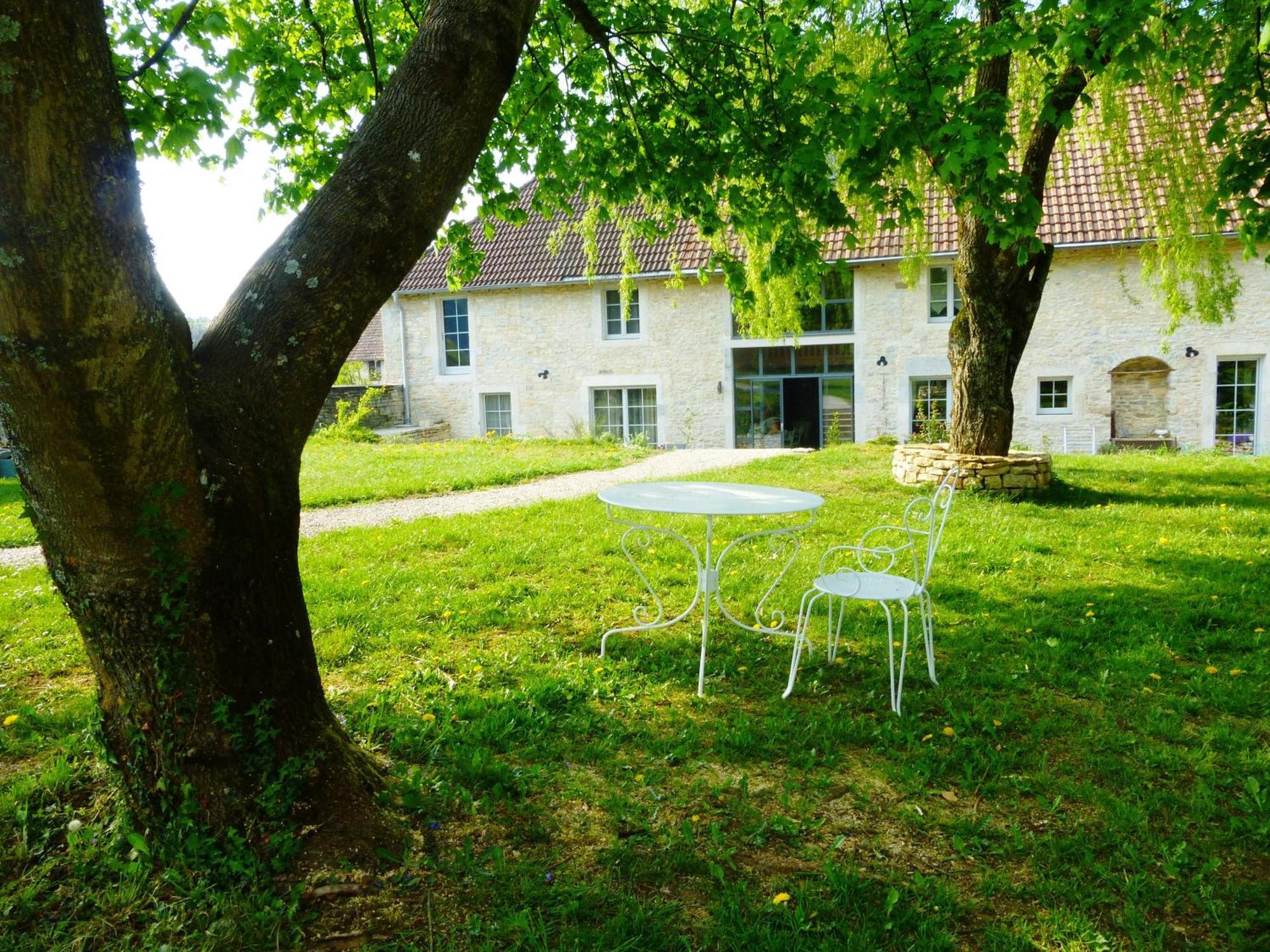 Chambres D'Hotes Bered Vuillemin Бом-ле-Дам Екстериор снимка