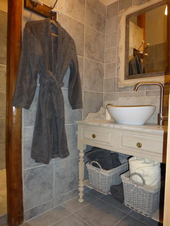 Chambres D'Hotes Bered Vuillemin Бом-ле-Дам Стая снимка