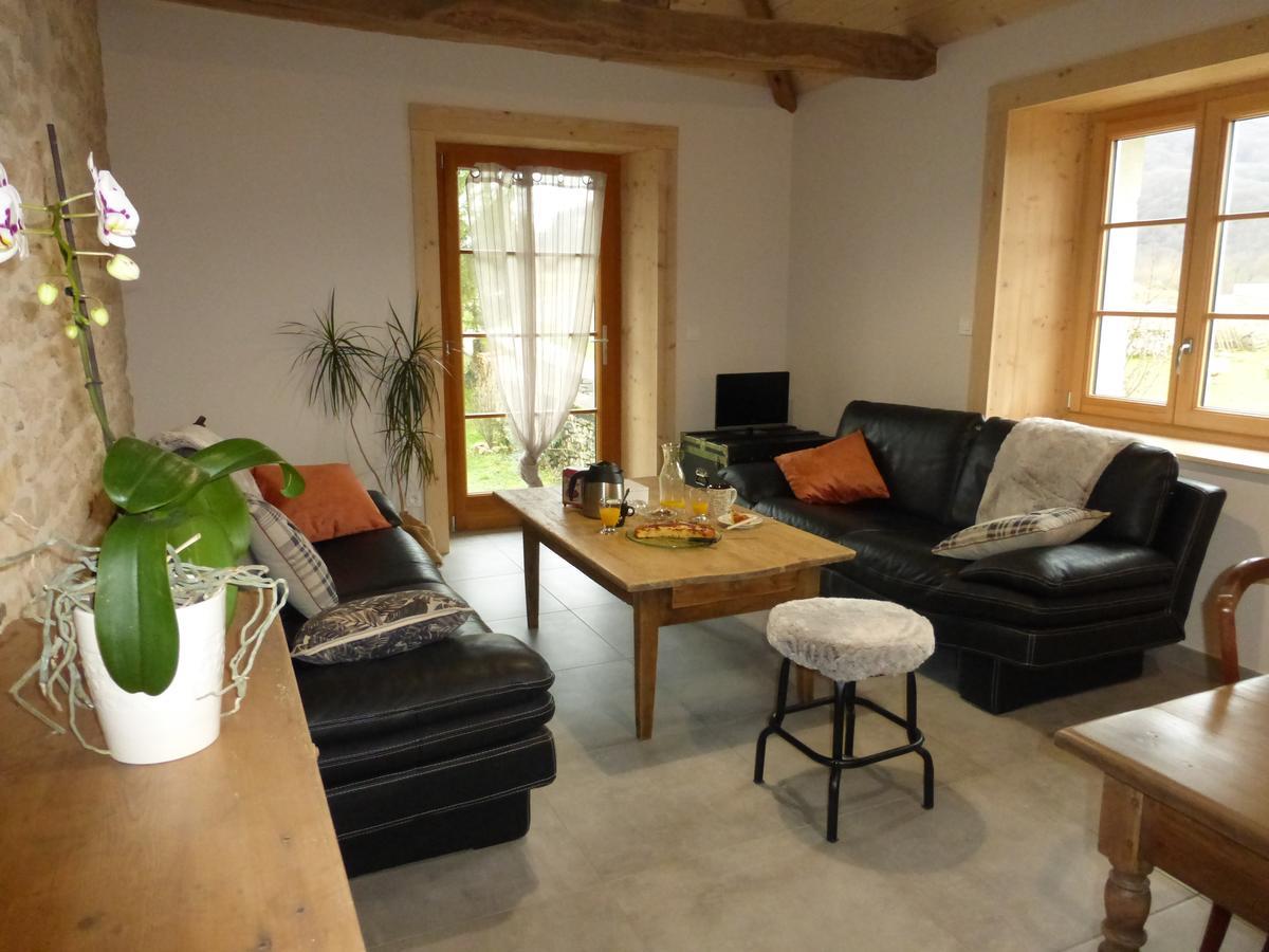 Chambres D'Hotes Bered Vuillemin Бом-ле-Дам Екстериор снимка